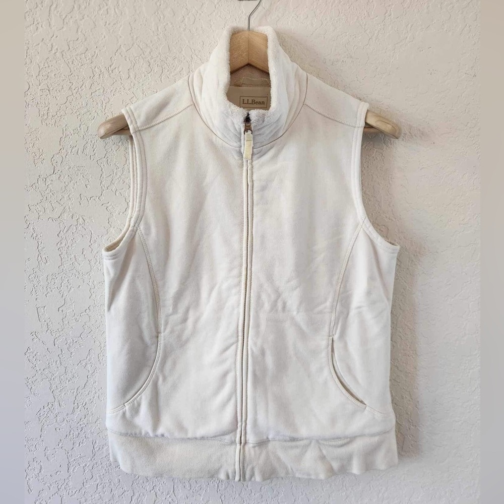 L.L. Bean womens minimalist White Fleece Vest Size Medium
